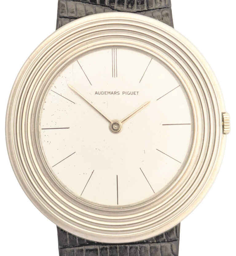 when a flying saucer lands on your wrist